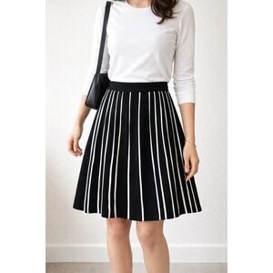 Clu Skirt Womens Small Black White Stripe Pleated A Line Preppy Knit Stretch